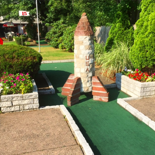 Hole #15 - Flower Path (Par 2)