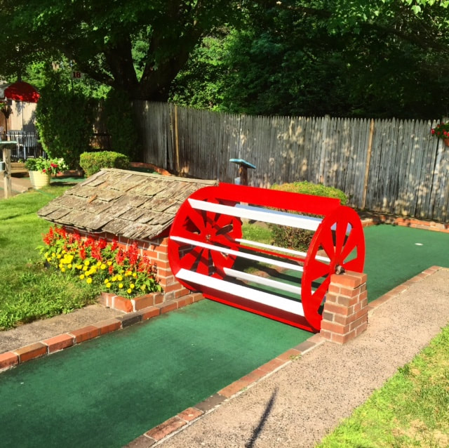 Hole #16 - Waterwheel (Par 2)